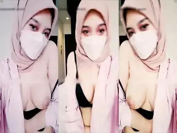 Bokep Indo Premium Video Hijab Camilla 4 poster
