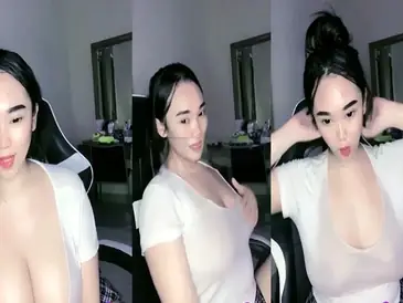 Bokep Indo Toket Gede Kakak Cantik Mango poster